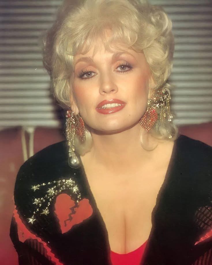 Dolly Parton has sadly quit touring!