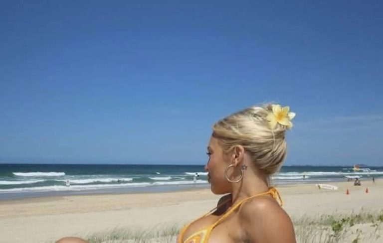 -A Mom’s Bikini Is Causing Outrage At The Beach