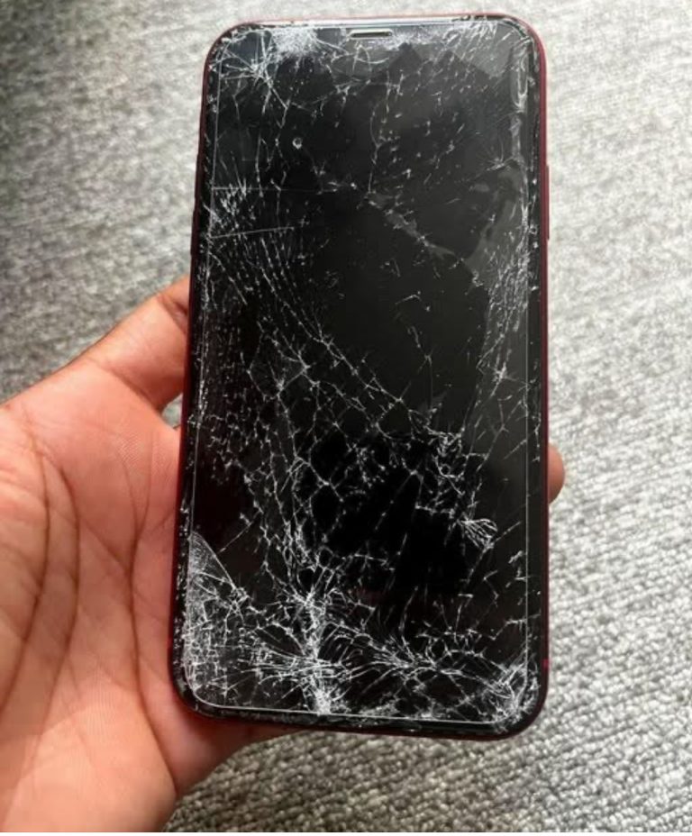 I Found My Husband’s Other Phone and He Smashed It – His Reason Was Even Worse than Cheating