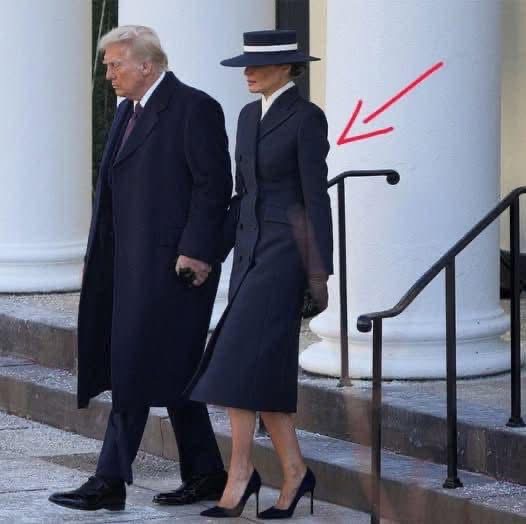 -Melania Trump sparks body double conspiracy at inauguration!!