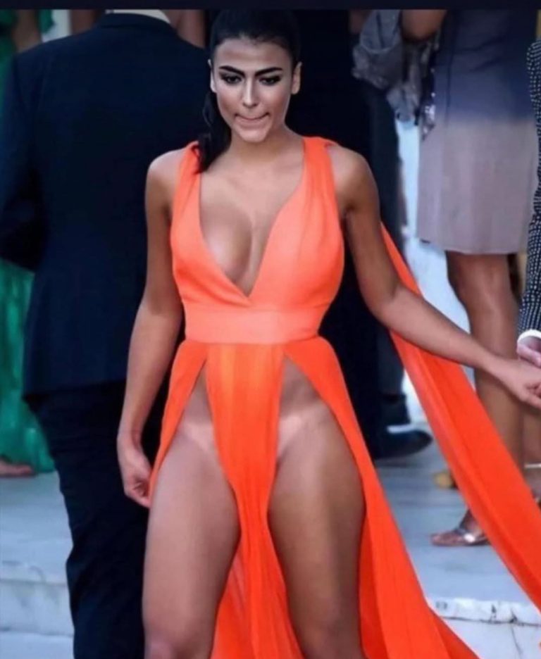 Revealing Outfits Celebrities Wore!!