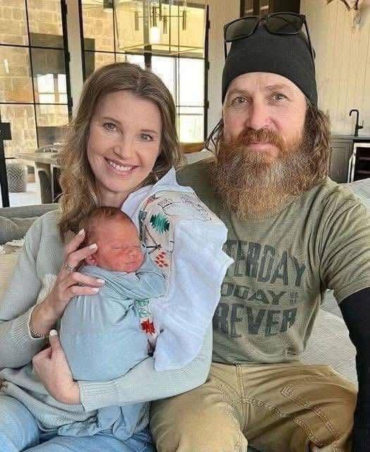Jase and Missy Robertson’s Journey: Overcoming Obstacles and Finding Strength!