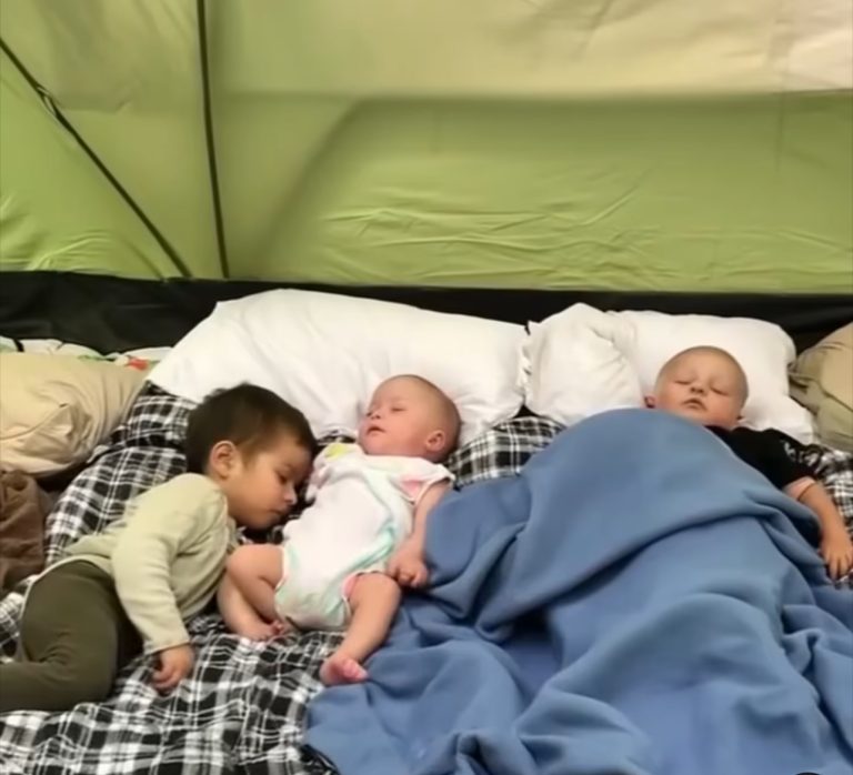MY BOYS THINK WE’RE CAMPING… BUT THEY DON’T KNOW WE’RE HOMELESS
