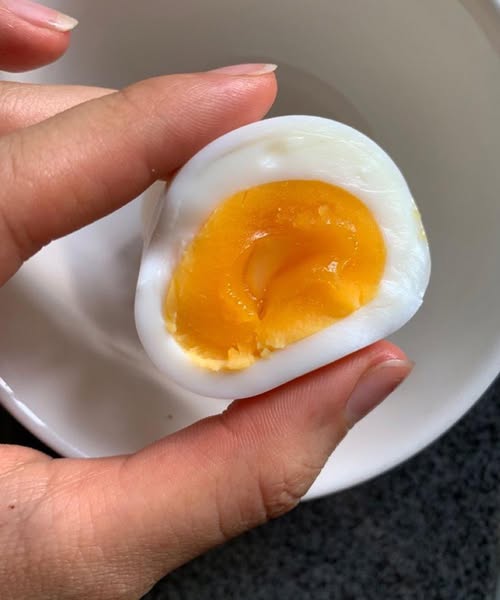 Doctors reveal that eating eggs frequently causes/