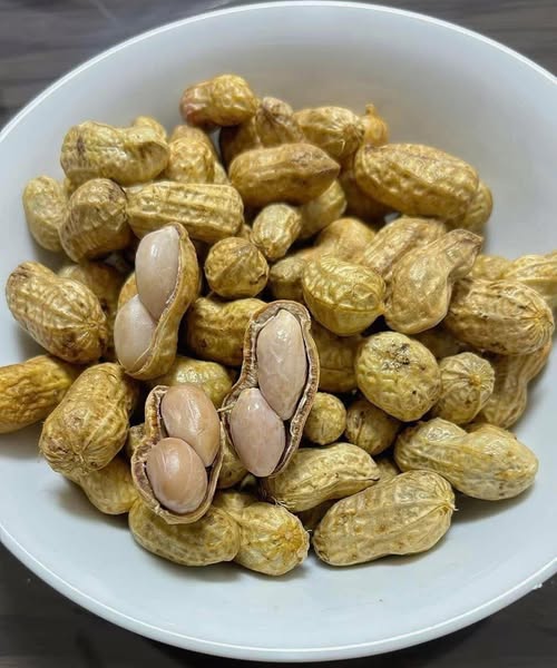 Peanuts can be a nutritious addition to the diet of older adults because they provide a combination of protein, healthy fats, vitamins, and minerals that support overall health and energy.